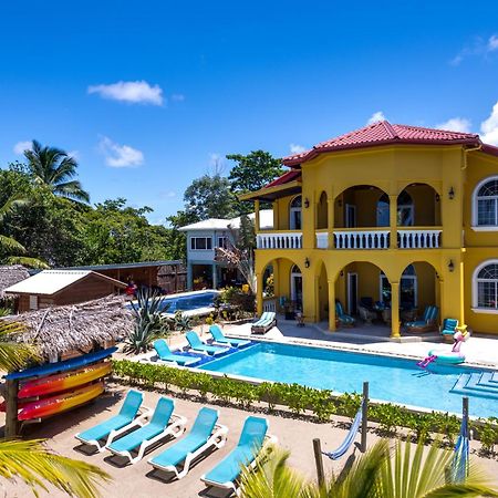 Blue Parrot Beach House And Villas Hopkins Dış mekan fotoğraf