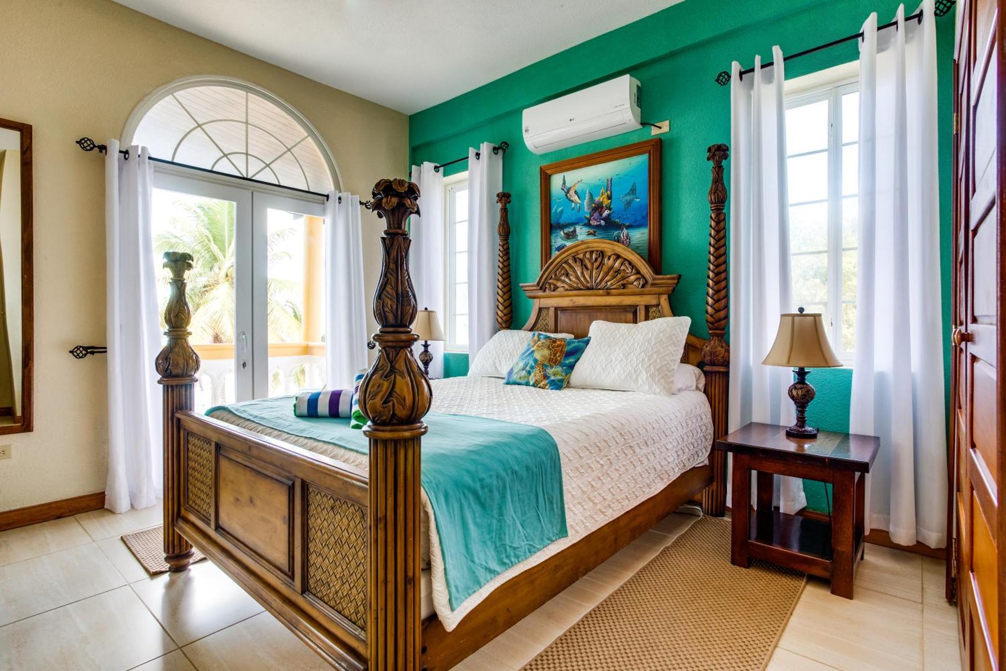Blue Parrot Beach House And Villas Hopkins Dış mekan fotoğraf